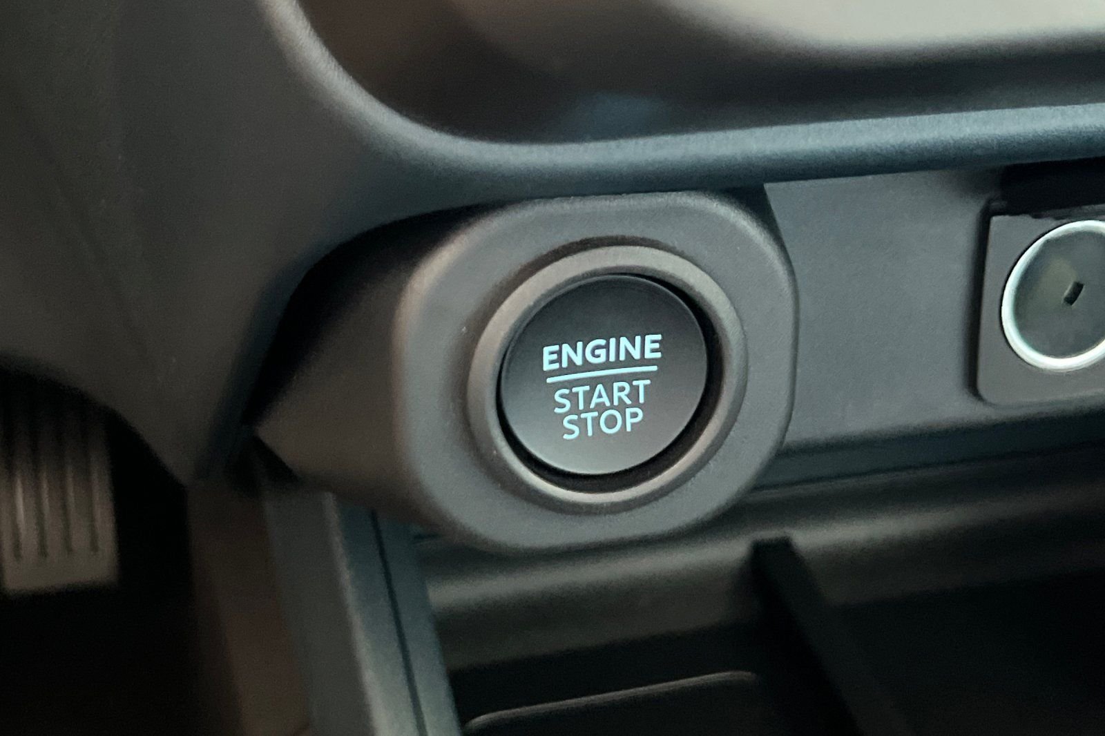 New 2025 Shadow Black Ford Lobo™ image 20