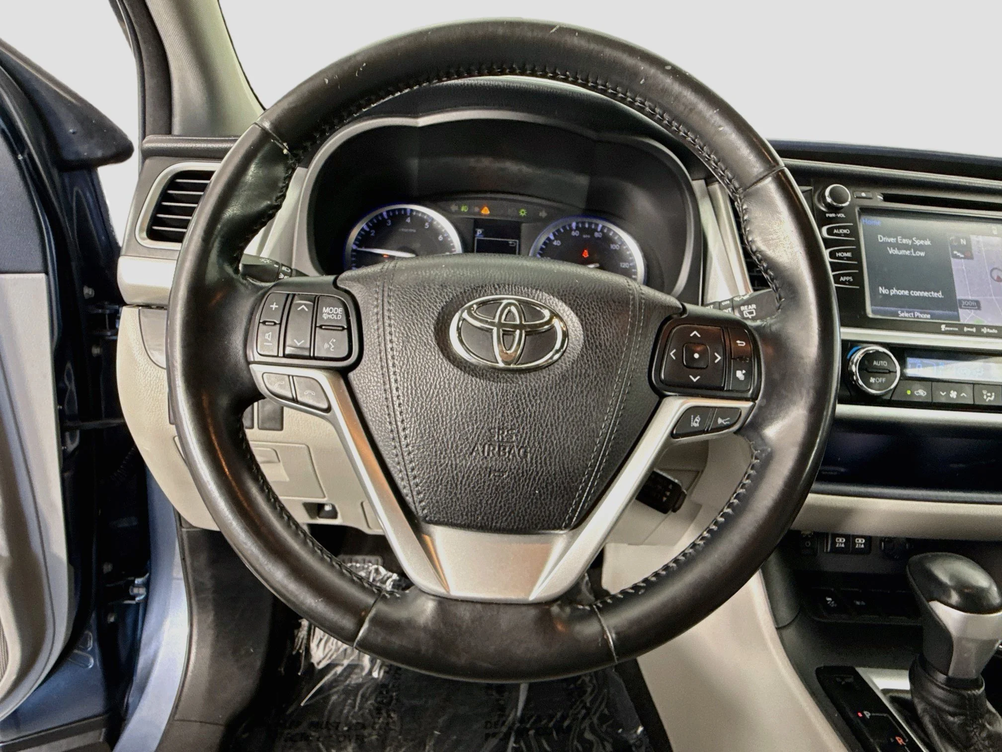 Used 2018 Blue Toyota SE image 13