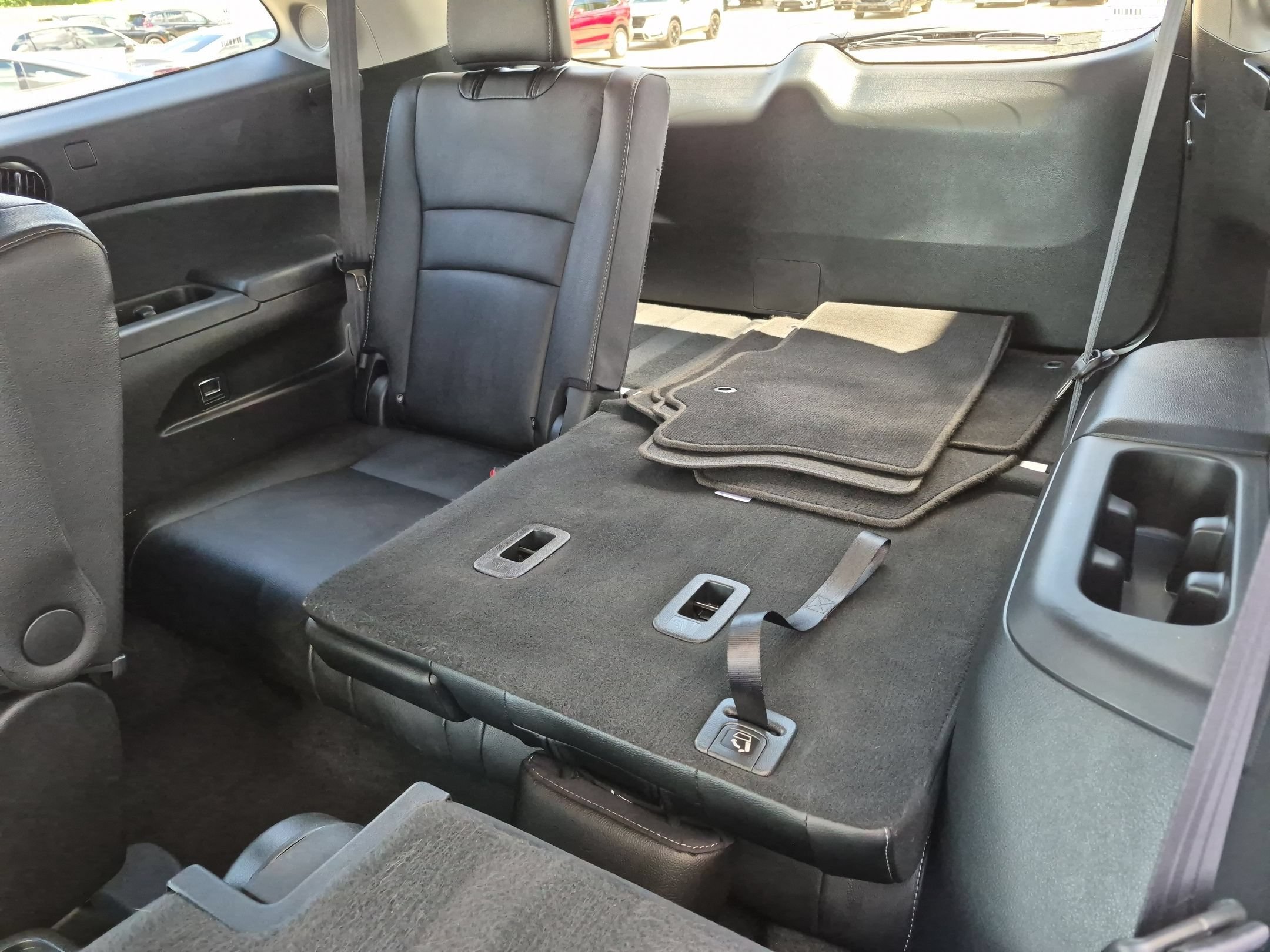 Used 2022 White Honda Touring 7-Passenger image 24