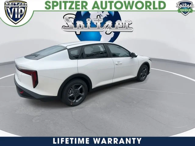 New 2026 Snow White Pearl Kia LXS image 9