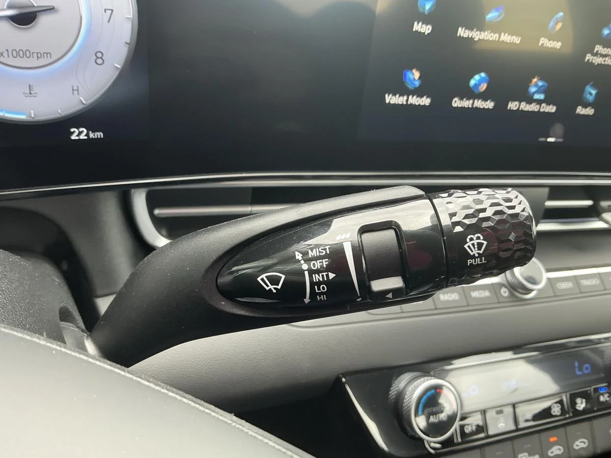 New 2026 White Hyundai Preferred image 25