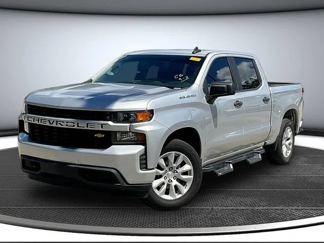 Used 2021 SILVER ICE METALLIC Chevrolet Custom image 1