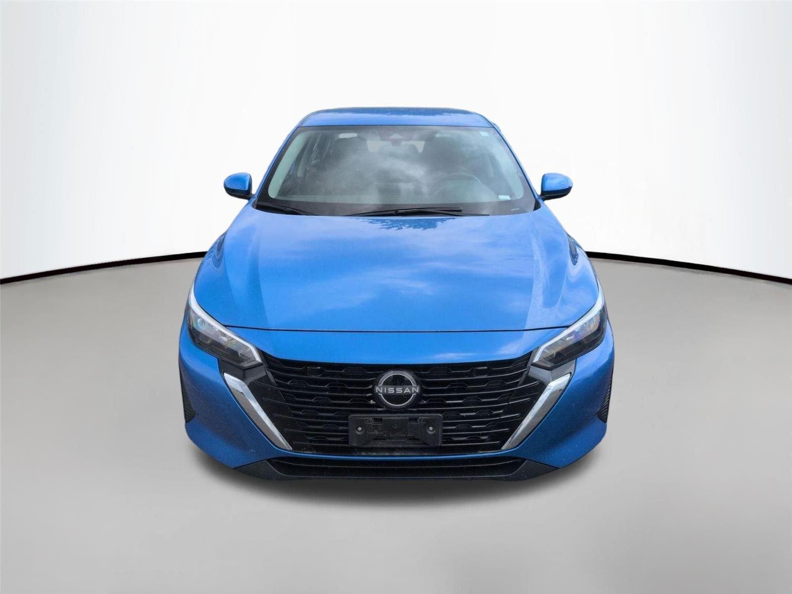 Used 2024 Electric Blue Metallic Nissan SV image 4