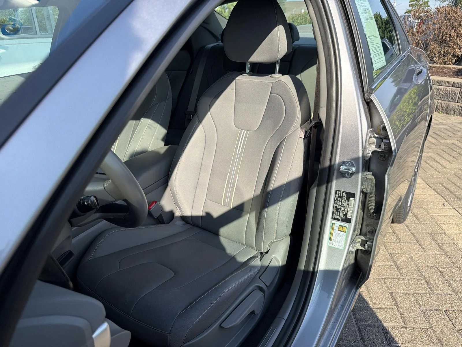 Used 2025 Fluid Metal Hyundai SEL Convenience image 13