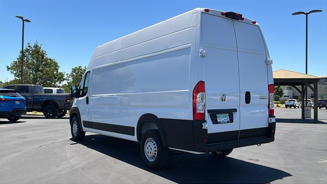 New 2026 Bright White Clearcoat RAM Tradesman image 5