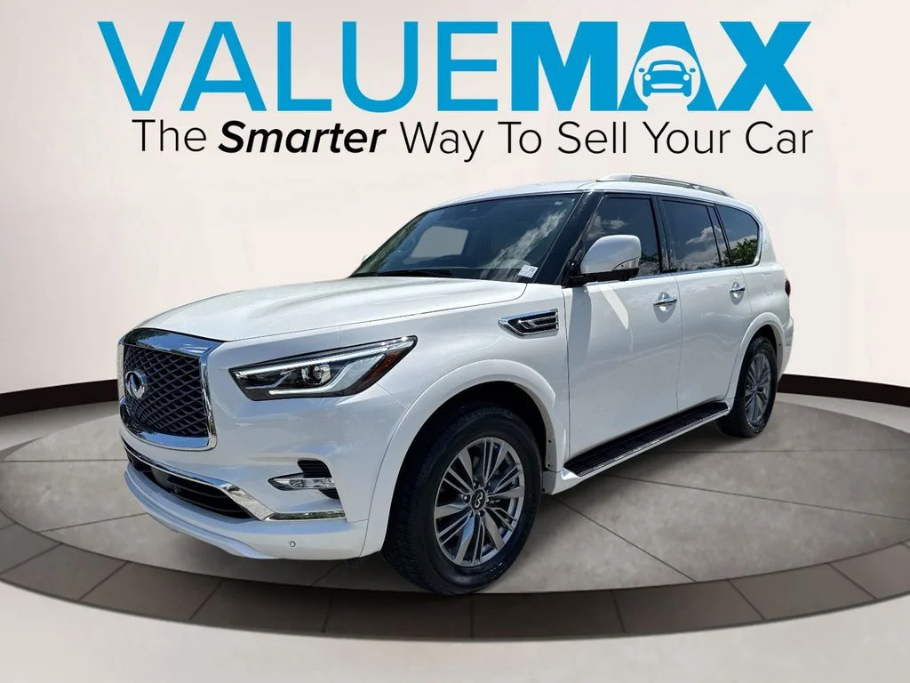 Used 2022 White INFINITI LUXE image 8