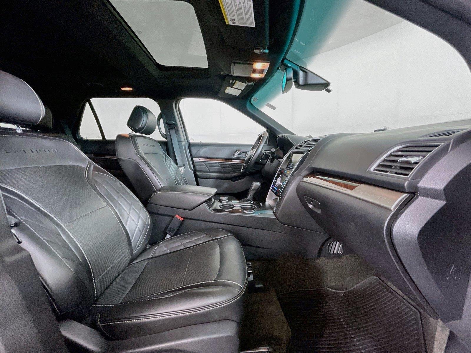 Used 2016 Black Ford Platinum image 31
