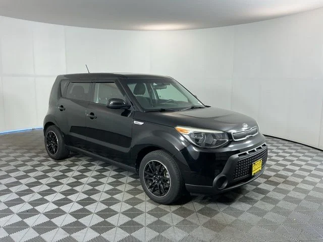 Used 2015 Black Kia Base image 3