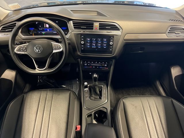 Certified Used 2022 Black Volkswagen 2.0T SE image 17