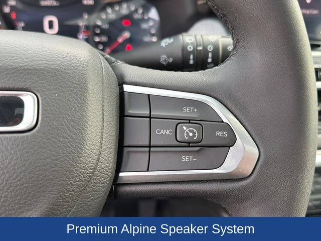 Used 2025 Black Jeep Latitude image 23