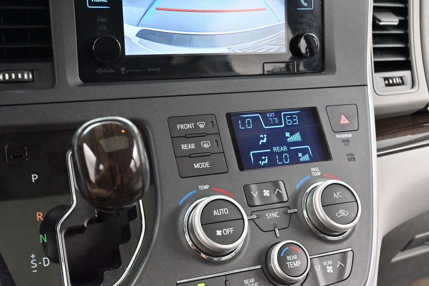 Used 2017 Blizzard Pearl Toyota XLE image 22