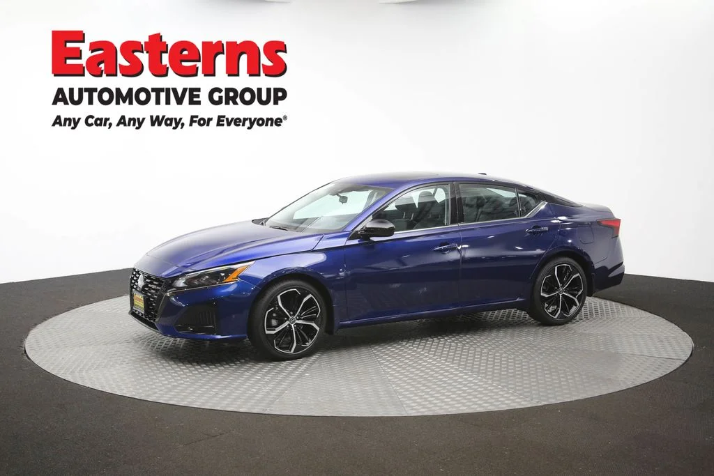 Used 2024 Blue Nissan 2.5 SR image 59