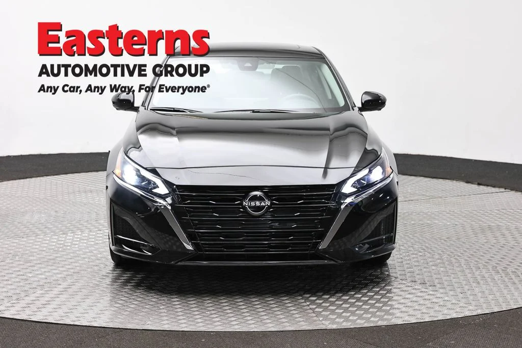 Used 2023 Black Nissan 2.5 SL image 2