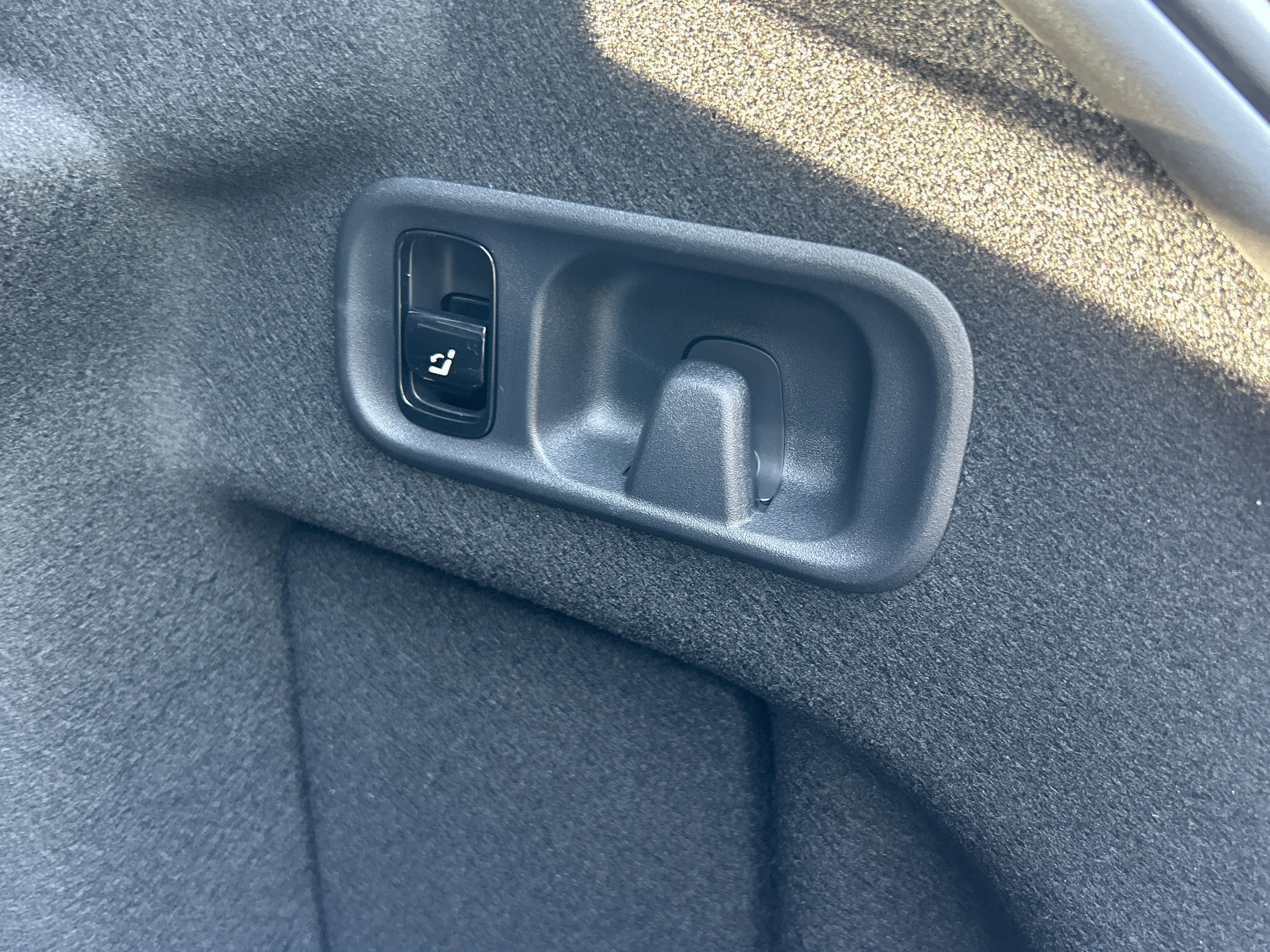 New 2026 Cirrus Silver Metallic Mercedes-Benz C 300 4MATIC® Sedan image 11