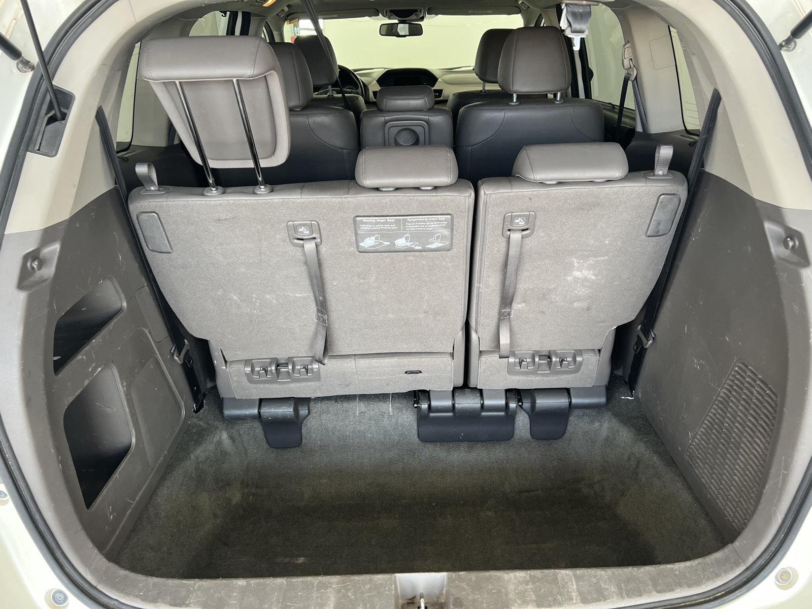 Used 2017 White Diamond Pearl Honda Touring image 11