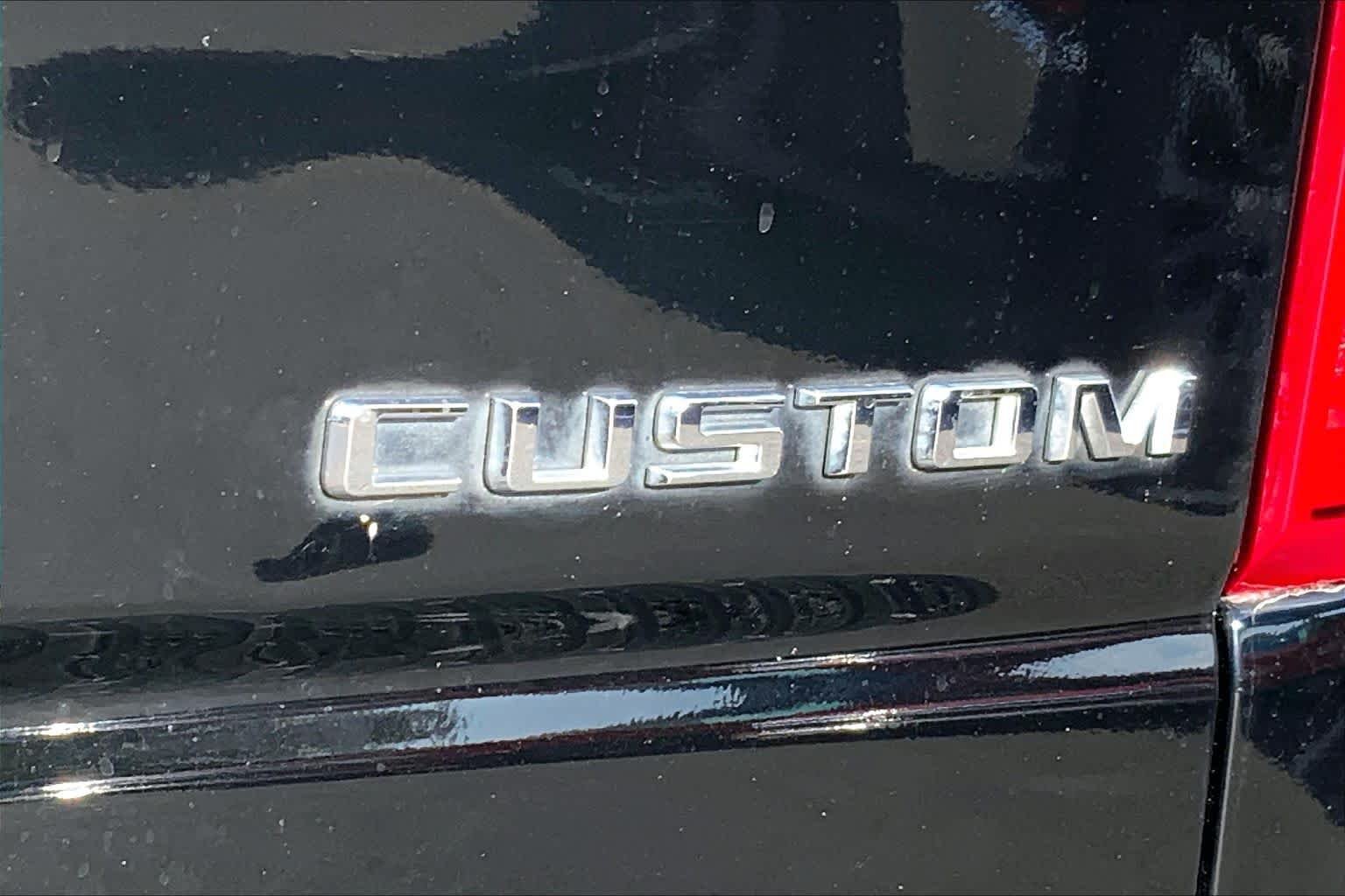 Used 2020 Black Chevrolet Custom image 10