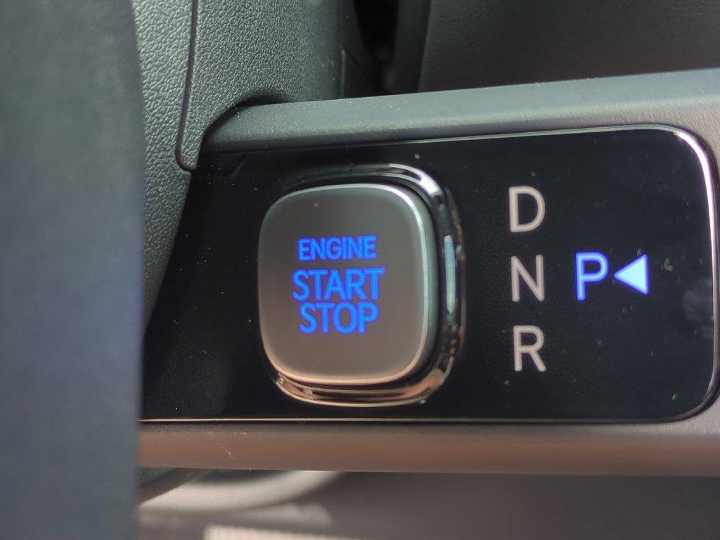 New 2027 White Hyundai Blue SEL 7P image 45
