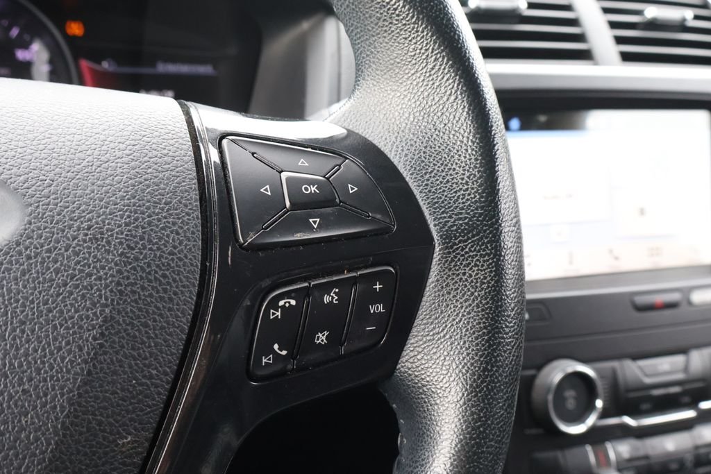Used 2018 Shadow Black Ford XLT image 19