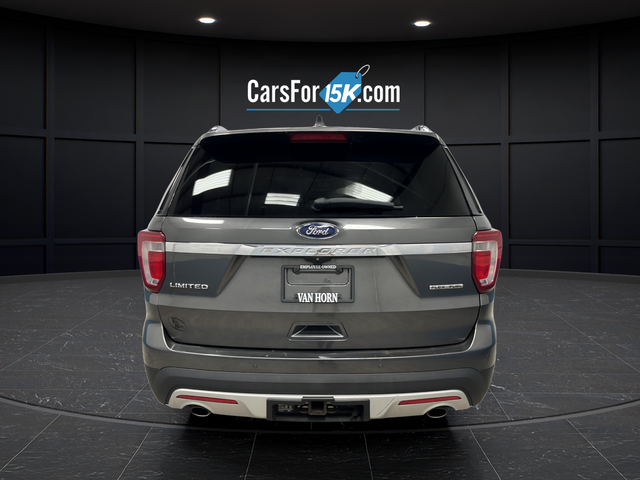 Used 2017 Magnetic Metallic Ford Limited image 6