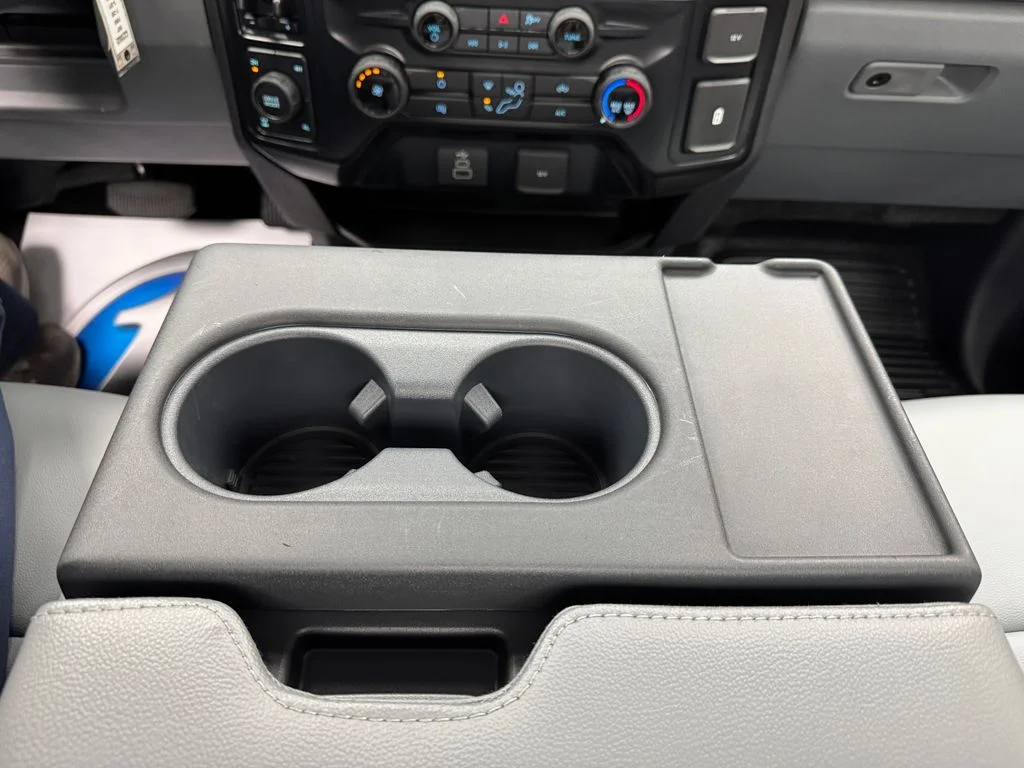 New 2027 Oxford White Ford F-250® XL image 21