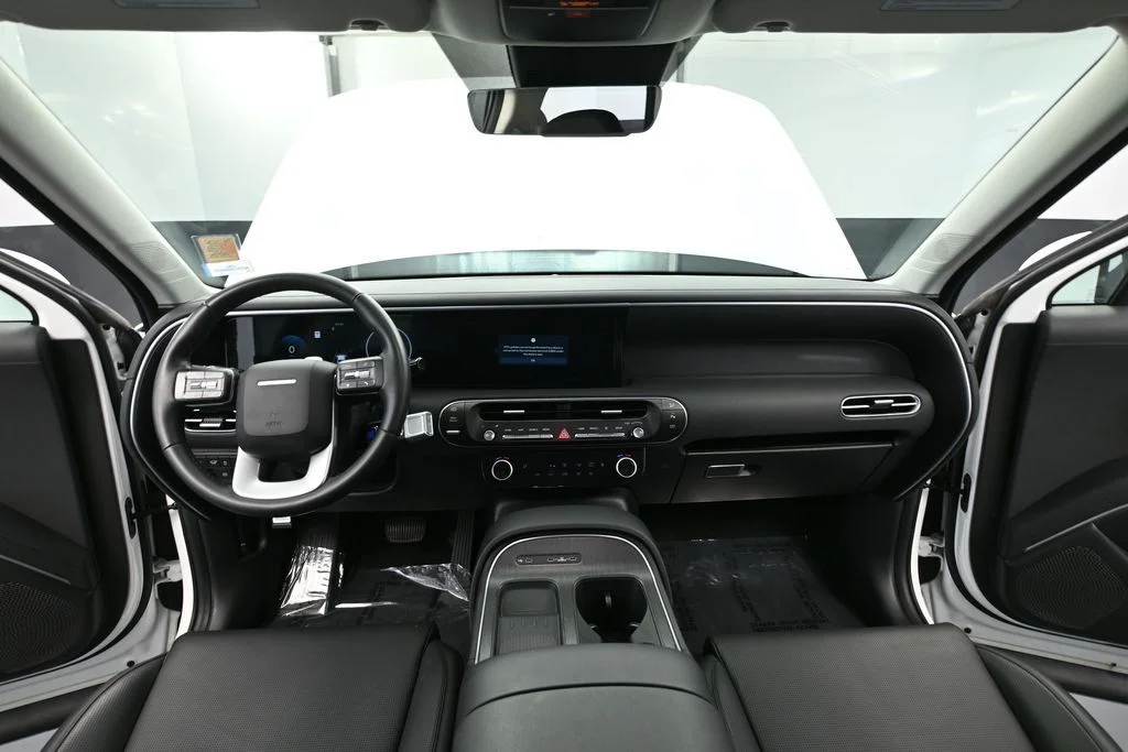 Used 2026 White Hyundai SEL Lite Roof Damage image 18