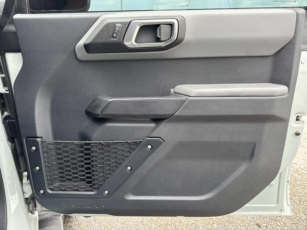Used 2022 Cactus Green / Gray Ford Big Bend image 13