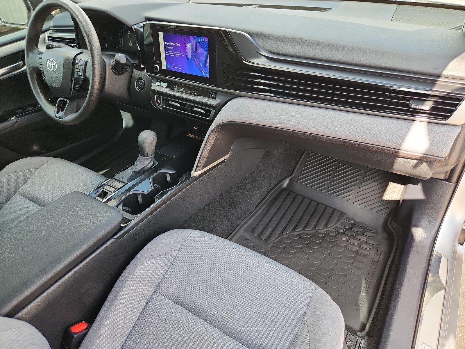 2025 Toyota Camry photo 29 of 34