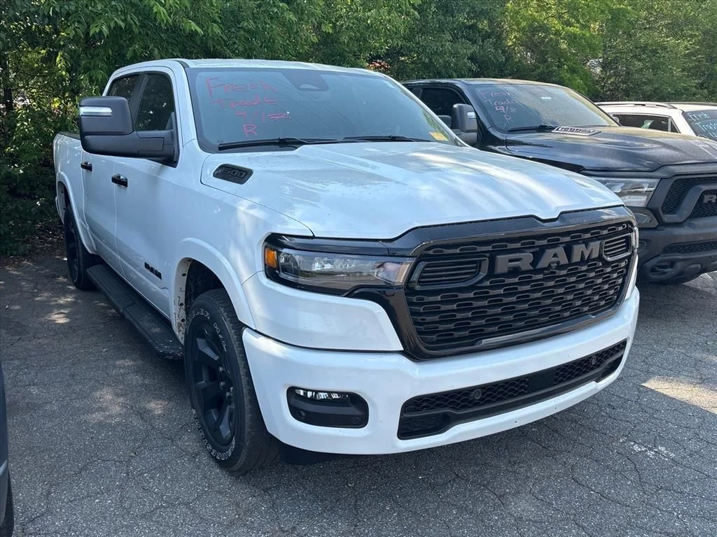 Used 2025 White Ram Big Horn/Lone Star image 5