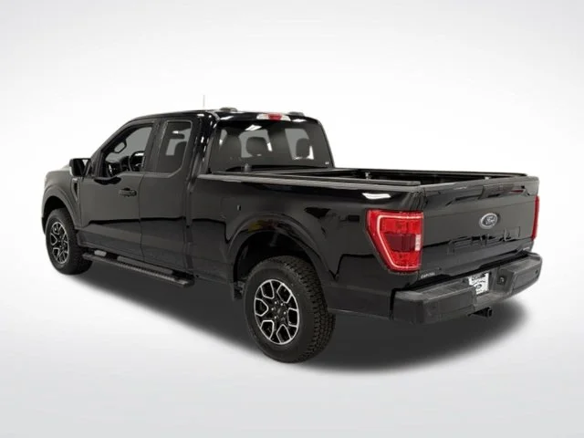 Used 2021 Black Ford XLT image 6