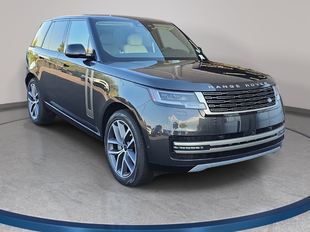 New 2027 Carpathian Grey Land Rover SE image 3