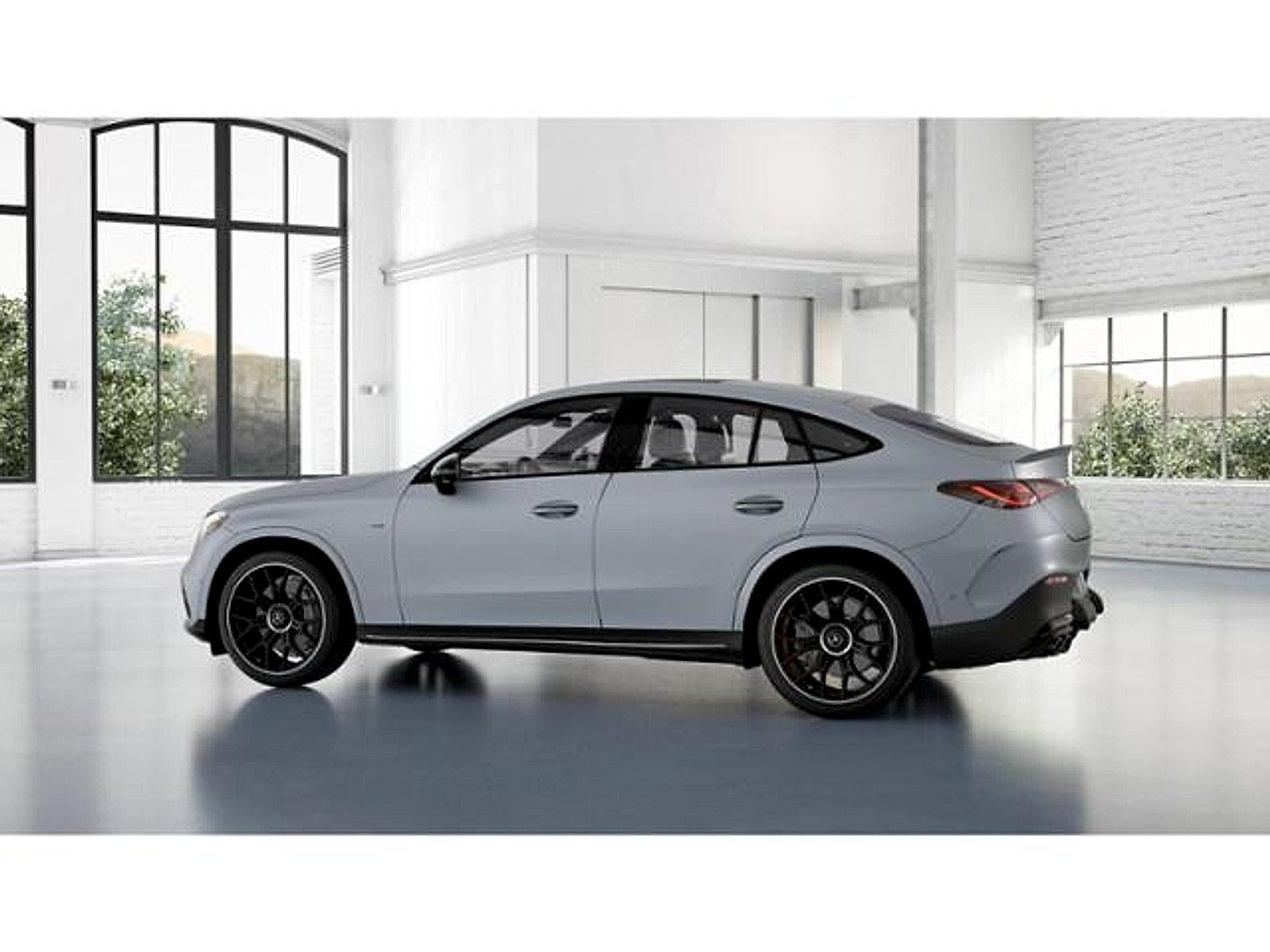 New 2027 MANUFAKTUR Cirrus Silver Magno Mercedes-Benz AMG® GLC 53 image 31