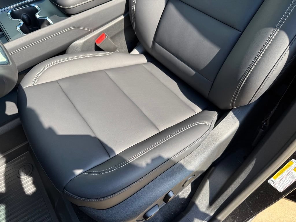 New 2026 Ebony Twilight Metallic GMC Elevation image 12