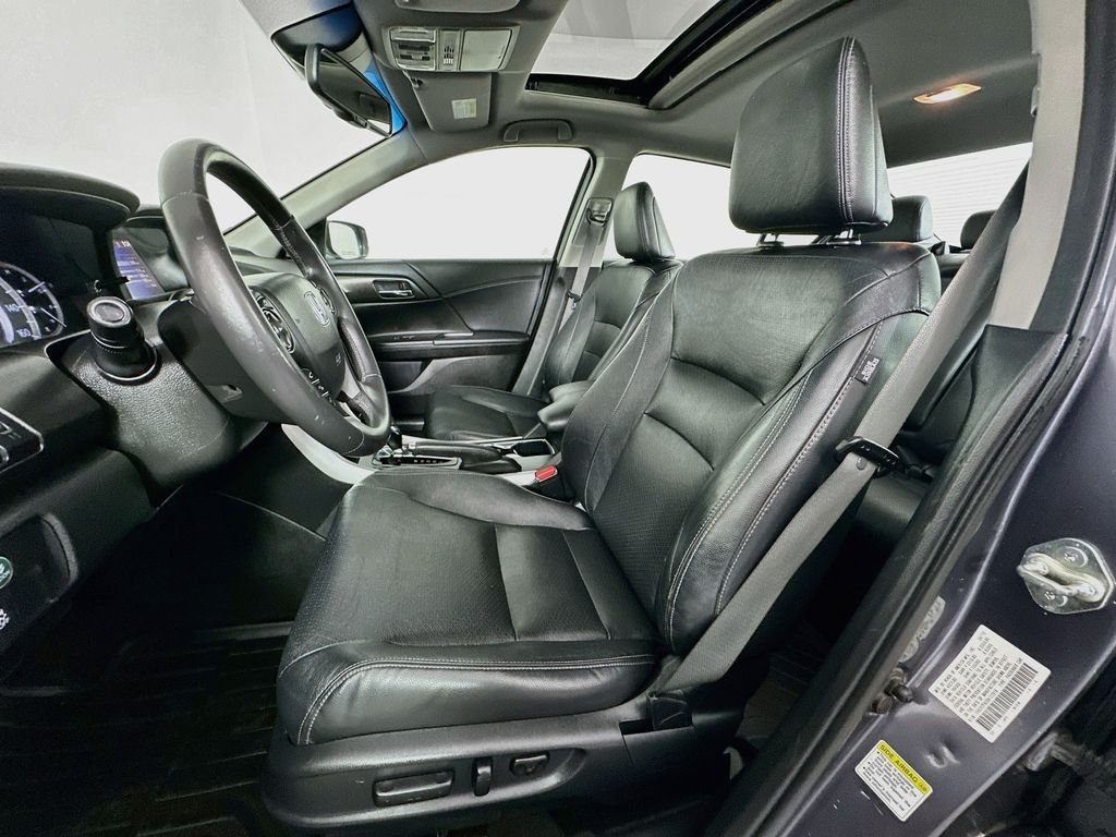 Used 2013  Honda EX-L image 21