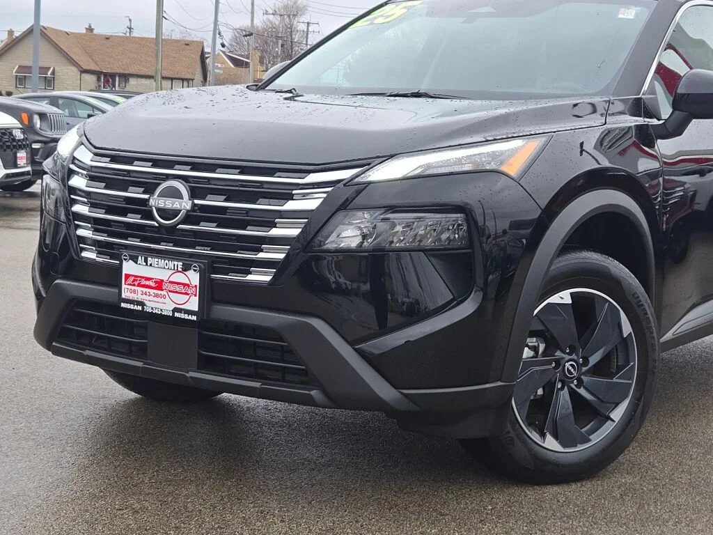 Used 2025 Black Nissan SV image 2