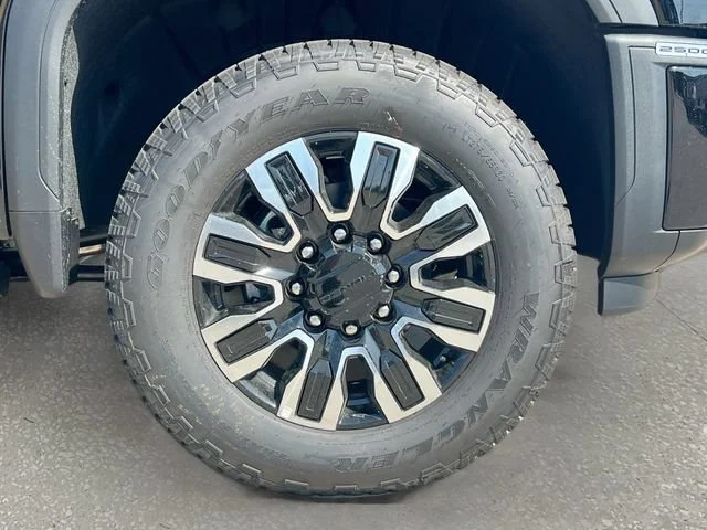 2026 GMC Sierra 2500HD Denali Ultimate - Photo 19