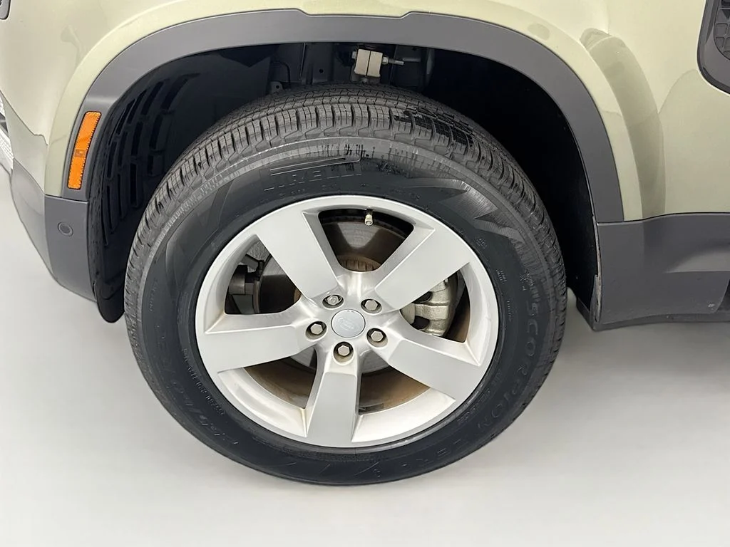Certified Used 2023 Green Land Rover S image 29