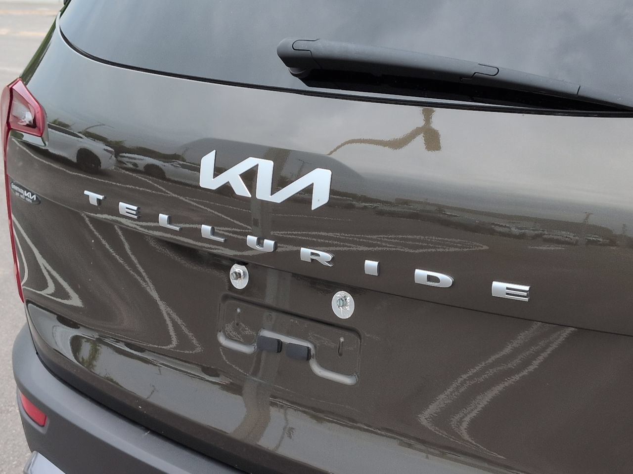 Certified Used 2022 Dark Moss Kia S image 13