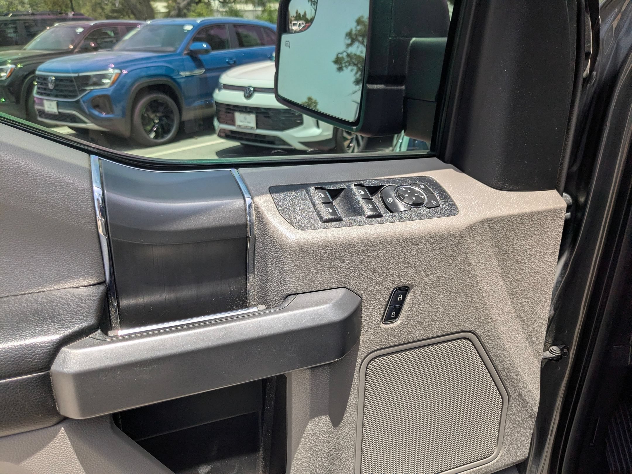 Used 2018 Magnetic Ford XLT image 12