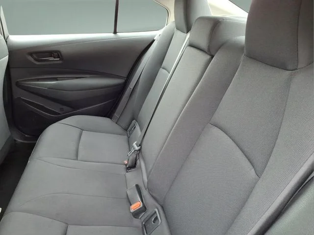 2025 Toyota Corolla LE - Photo 15