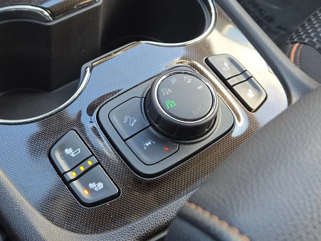 2023 GMC Acadia AT4 - Photo 26