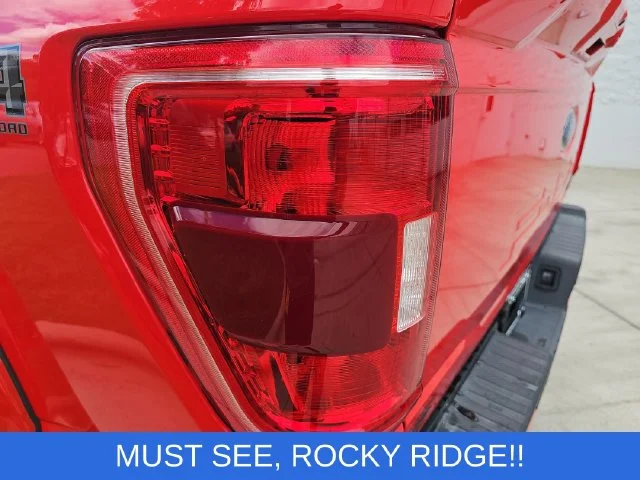 Used 2022 Red Ford XLT image 32
