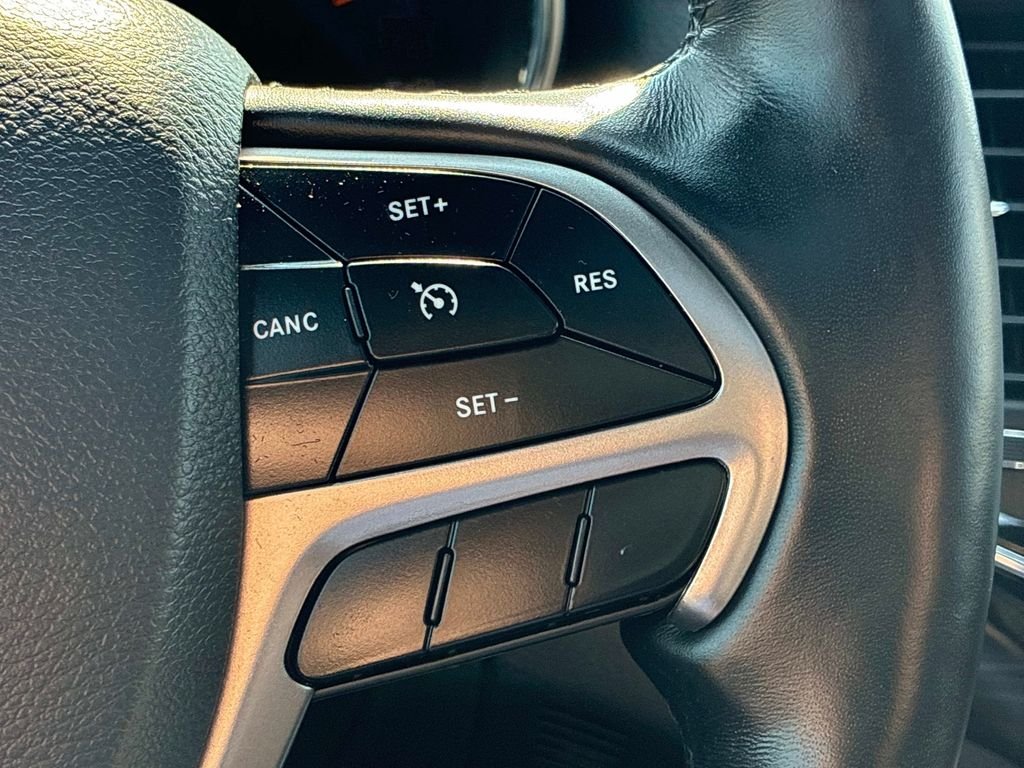 Used 2021 White Jeep Laredo X image 25