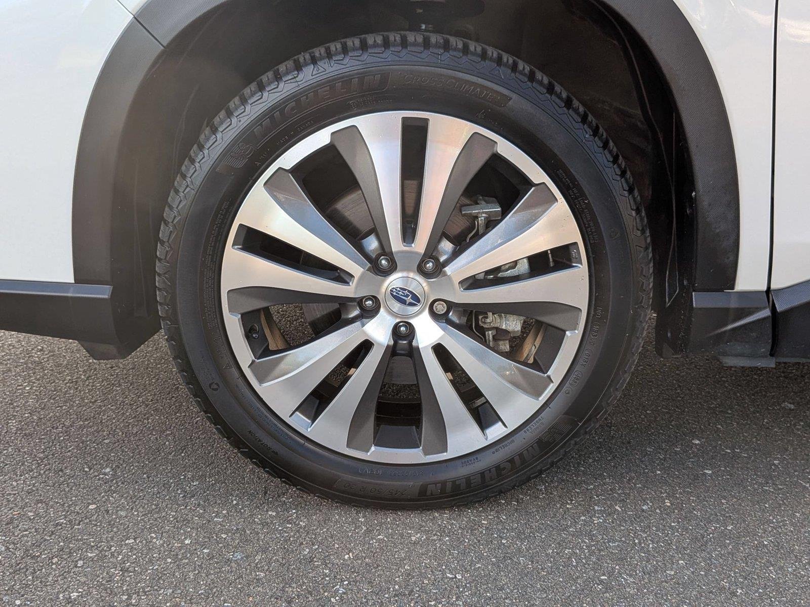 Used 2020 Crystal White Pearl Subaru Limited image 10