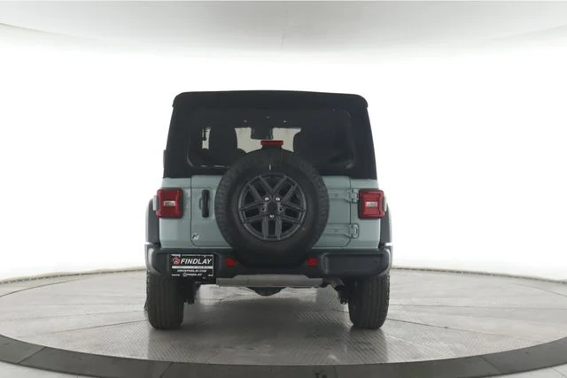 Used 2024 Gray Jeep Sport S image 11