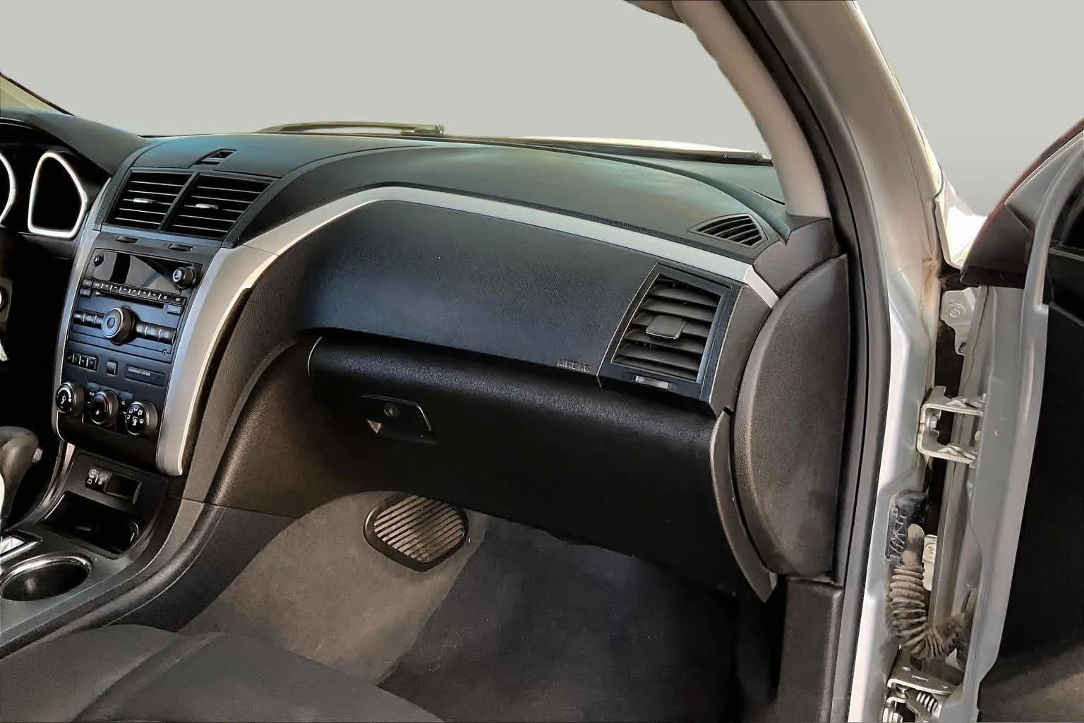 Used 2012 Silver Ice Metallic Chevrolet LT w/1LT image 17