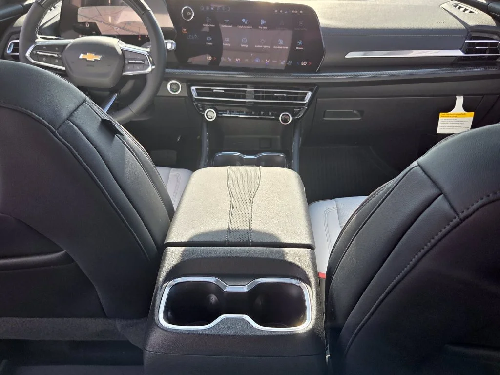 New 2026 Sterling Gray Metallic Chevrolet High Country image 32