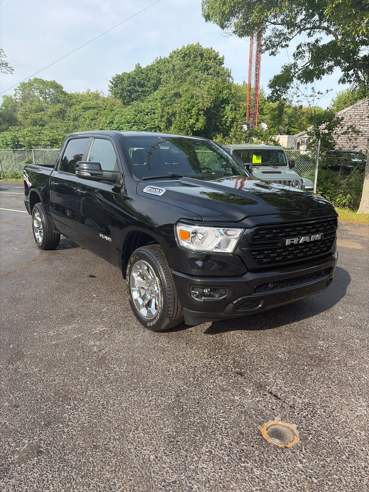 2023 RAM 1500 Big Horn/Lone Star 4x4 Crew Cab 5'7's photo