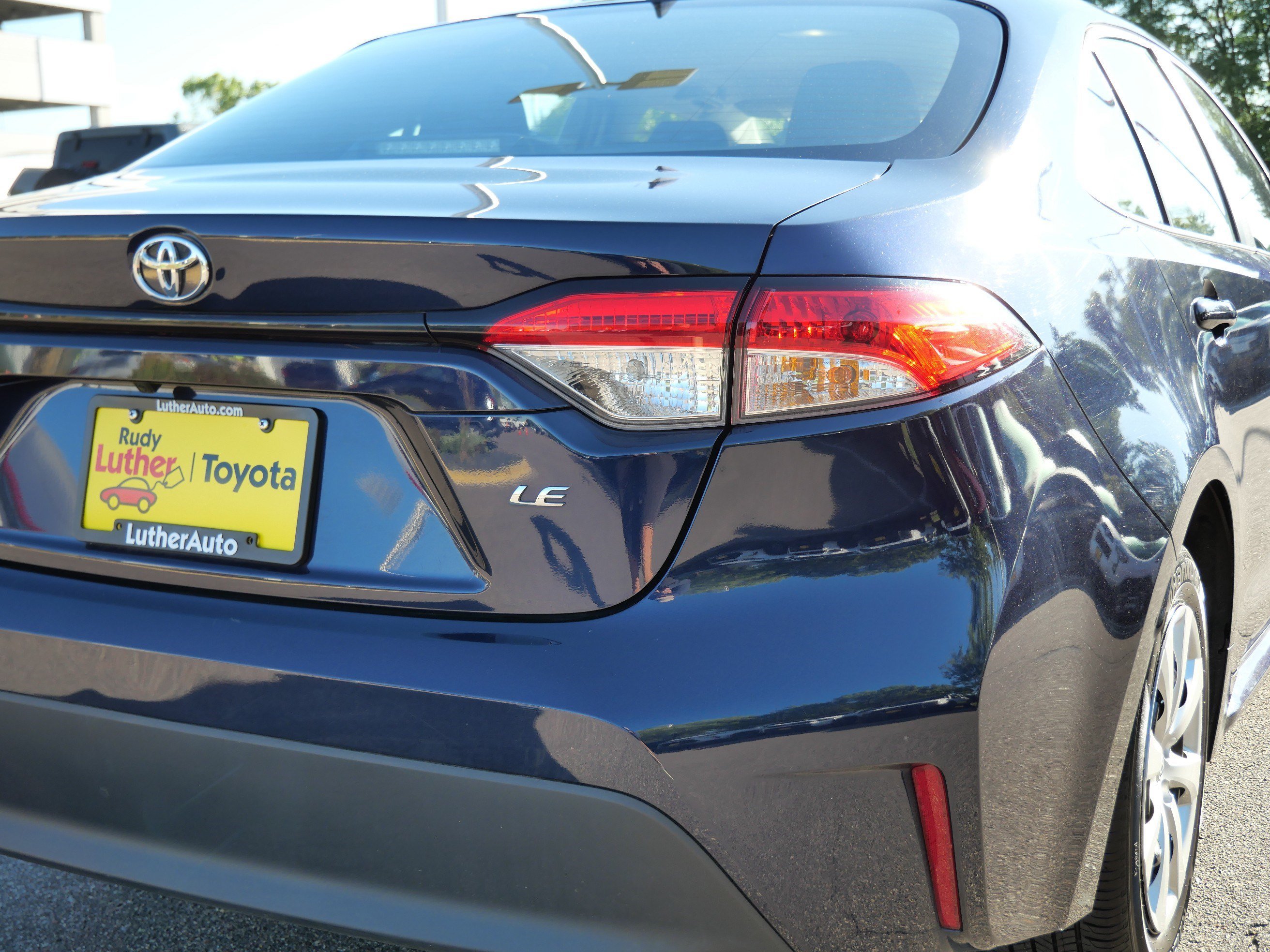 Certified Used 2025 Blueprint Toyota LE image 17
