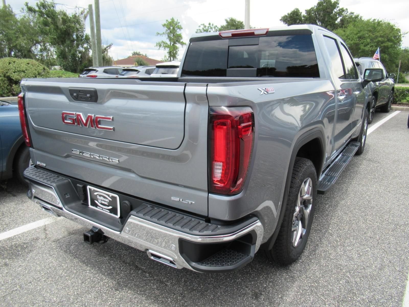 2026 GMC Sierra 1500 SLT - Photo 7