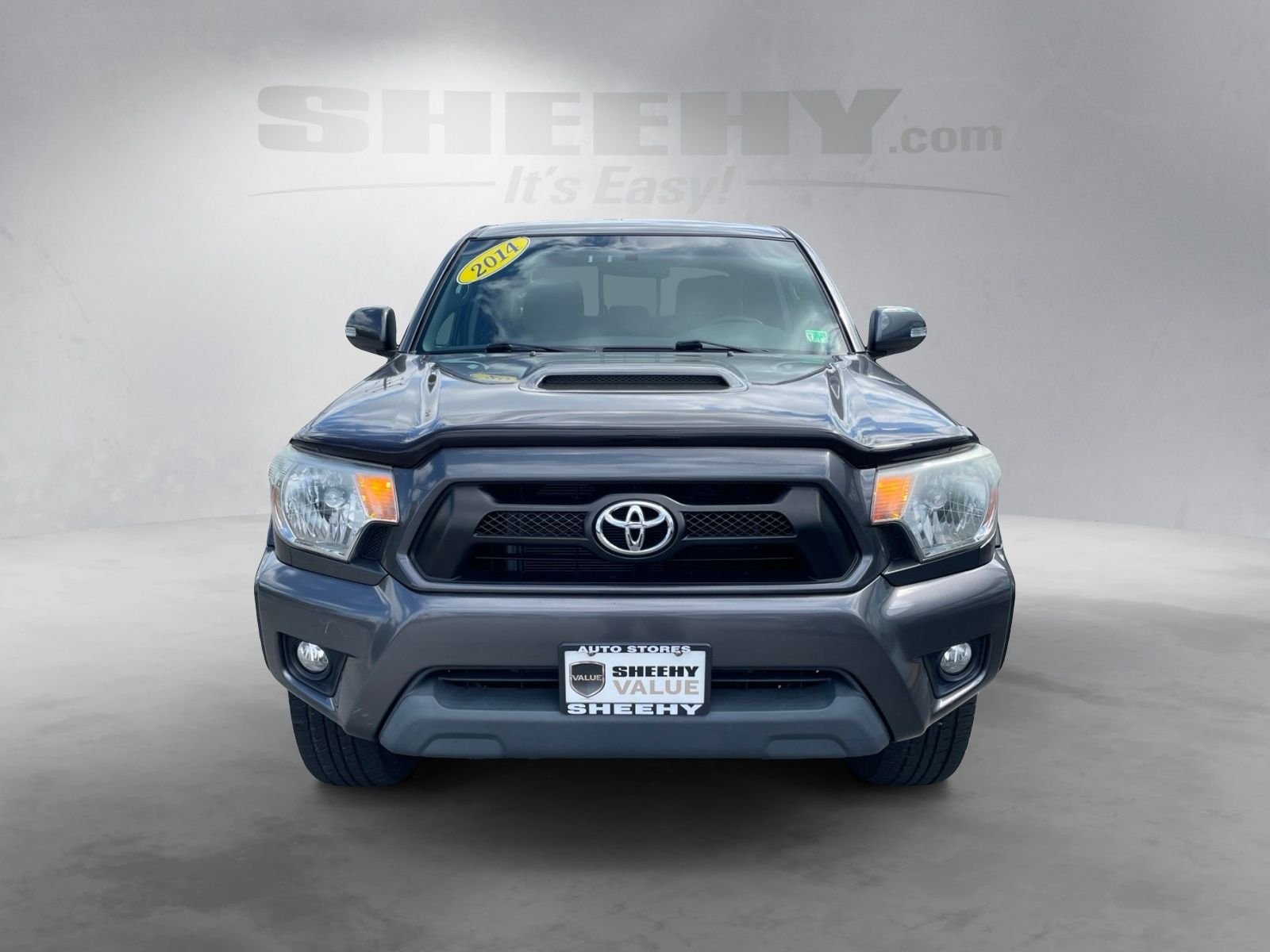 Used 2014 Gray Toyota Base image 9